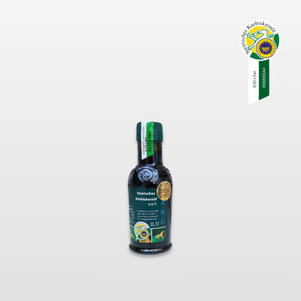 0,1L Steirisches Kürbiskernöl g.g.A. von Kernöl Lang, 100 % reines Kürbiskernöl aus 100 % steirischen Kürbiskernen, hergestellt in der Steiermark