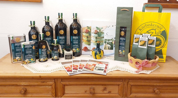 Steirisches Kürbiskernöl kaufen – Sortiment von Kernöl Lang aus der Steiermark mit Flaschen, Dosen und Geschenkideen